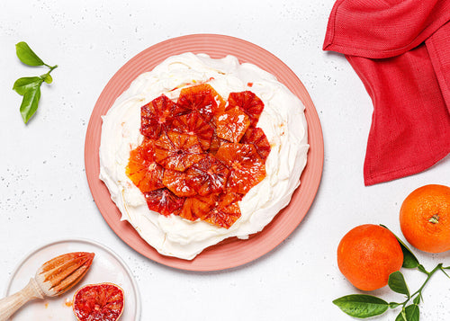 Pavlova à l'orange sanguine et à la grenade