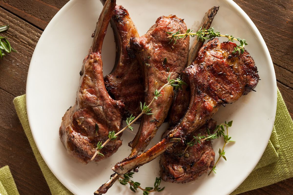 Carré d'agneau grillé