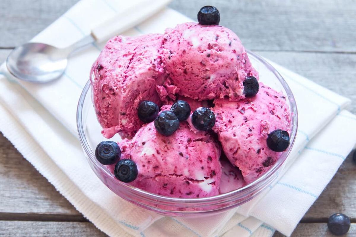 Glace aux fruits rouges